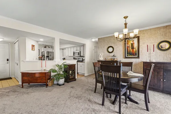 $325,000 | 716 Cobblestone Way, Chelsea, MI 48118