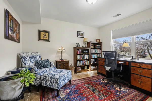 $325,000 | 716 Cobblestone Way, Chelsea, MI 48118