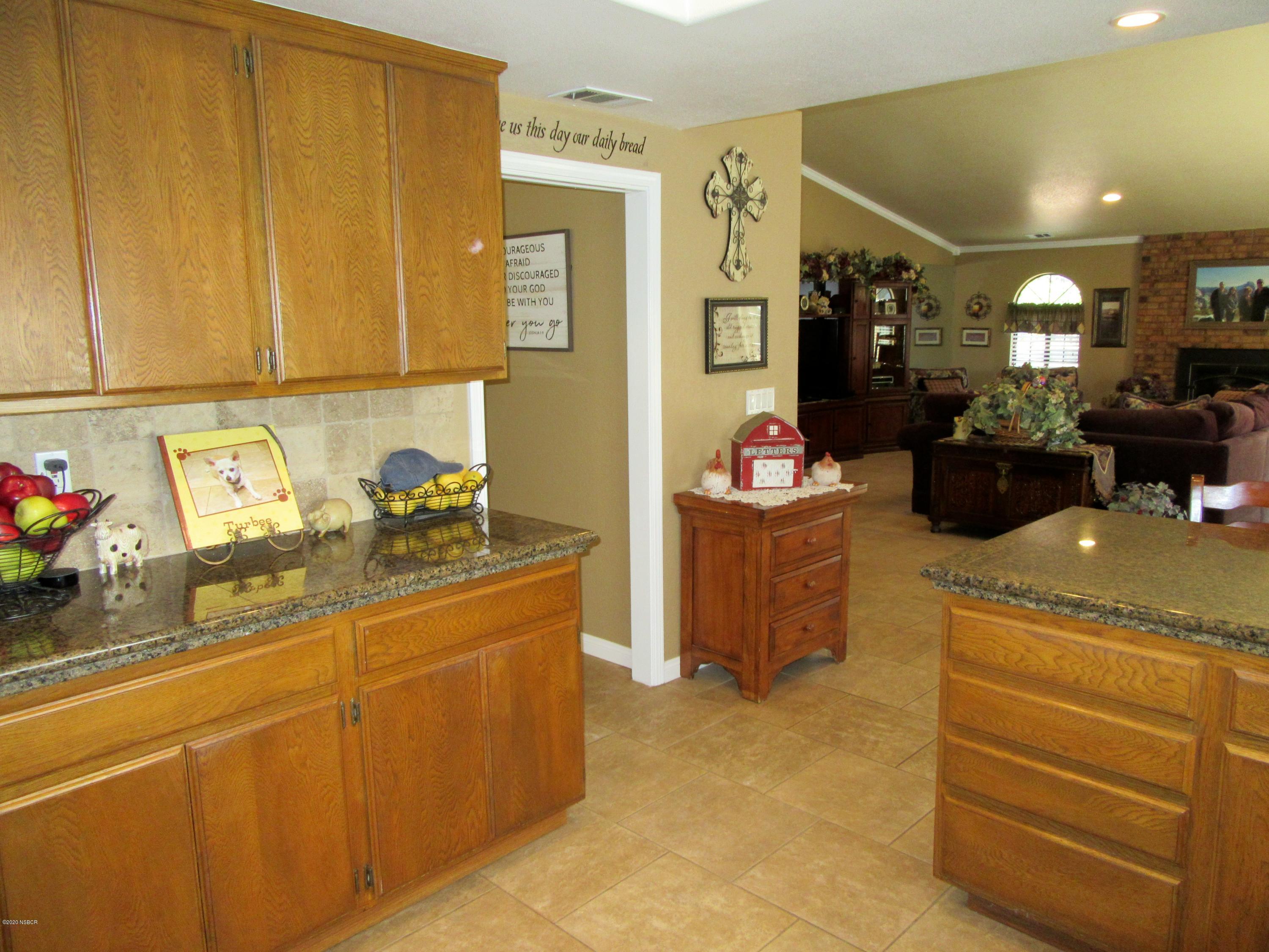 875 Cynthia Drive Lompoc, CA 93436 - Photo 14 of 69 IMG_2355