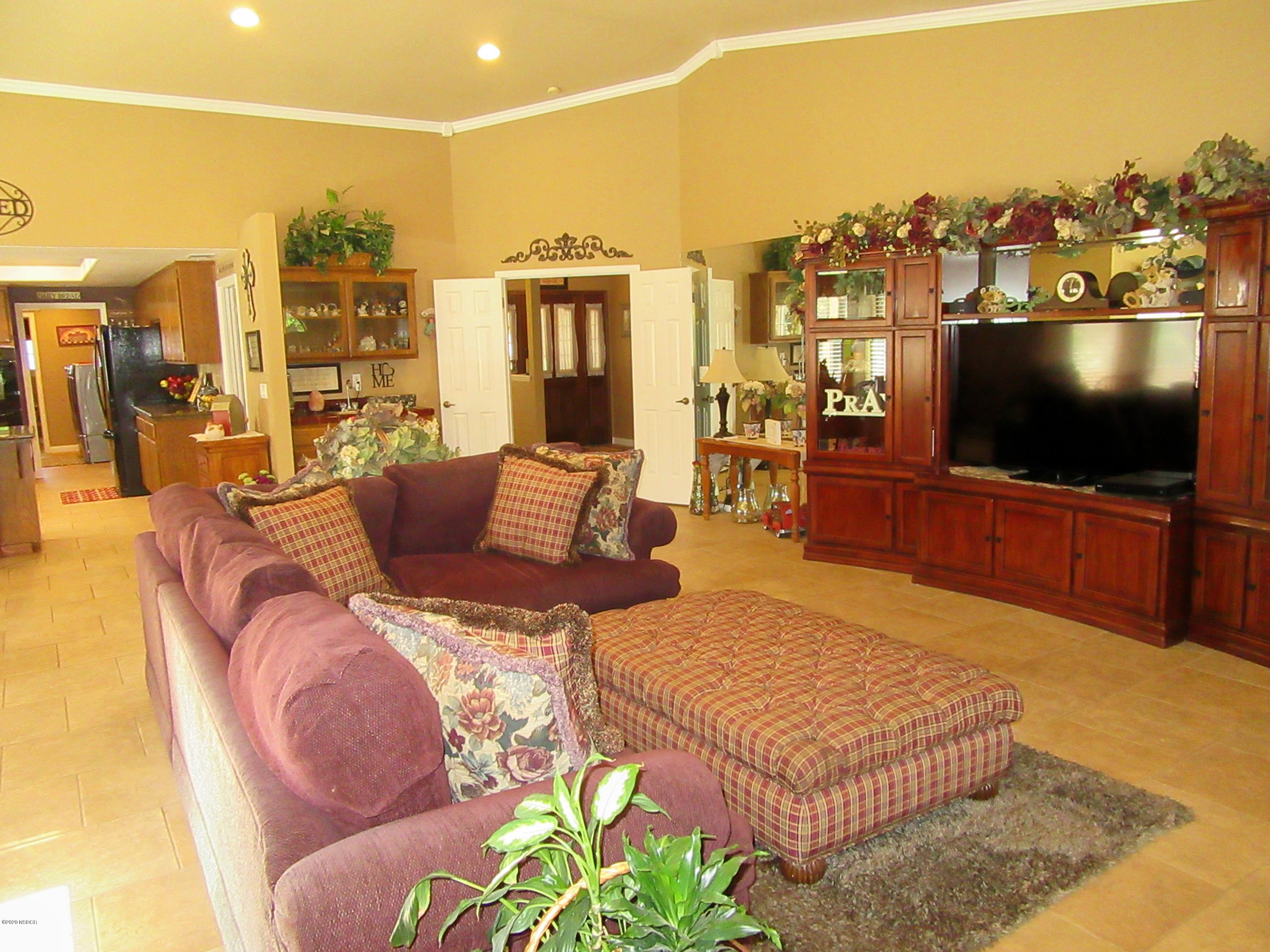 875 Cynthia Drive Lompoc, CA 93436 - Photo 17 of 69 IMG_2269