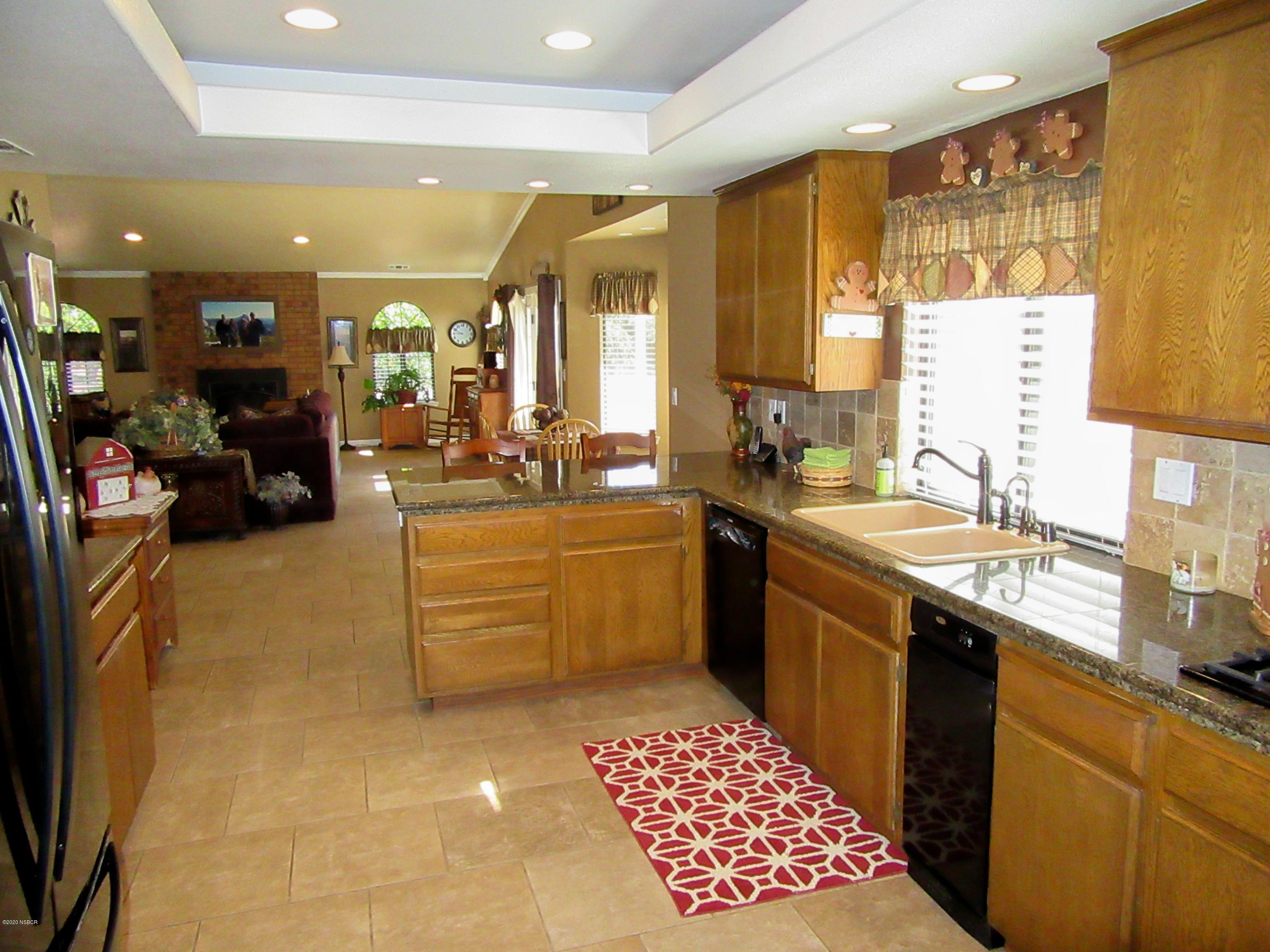 875 Cynthia Drive Lompoc, CA 93436 - Photo 20 of 69 IMG_2283