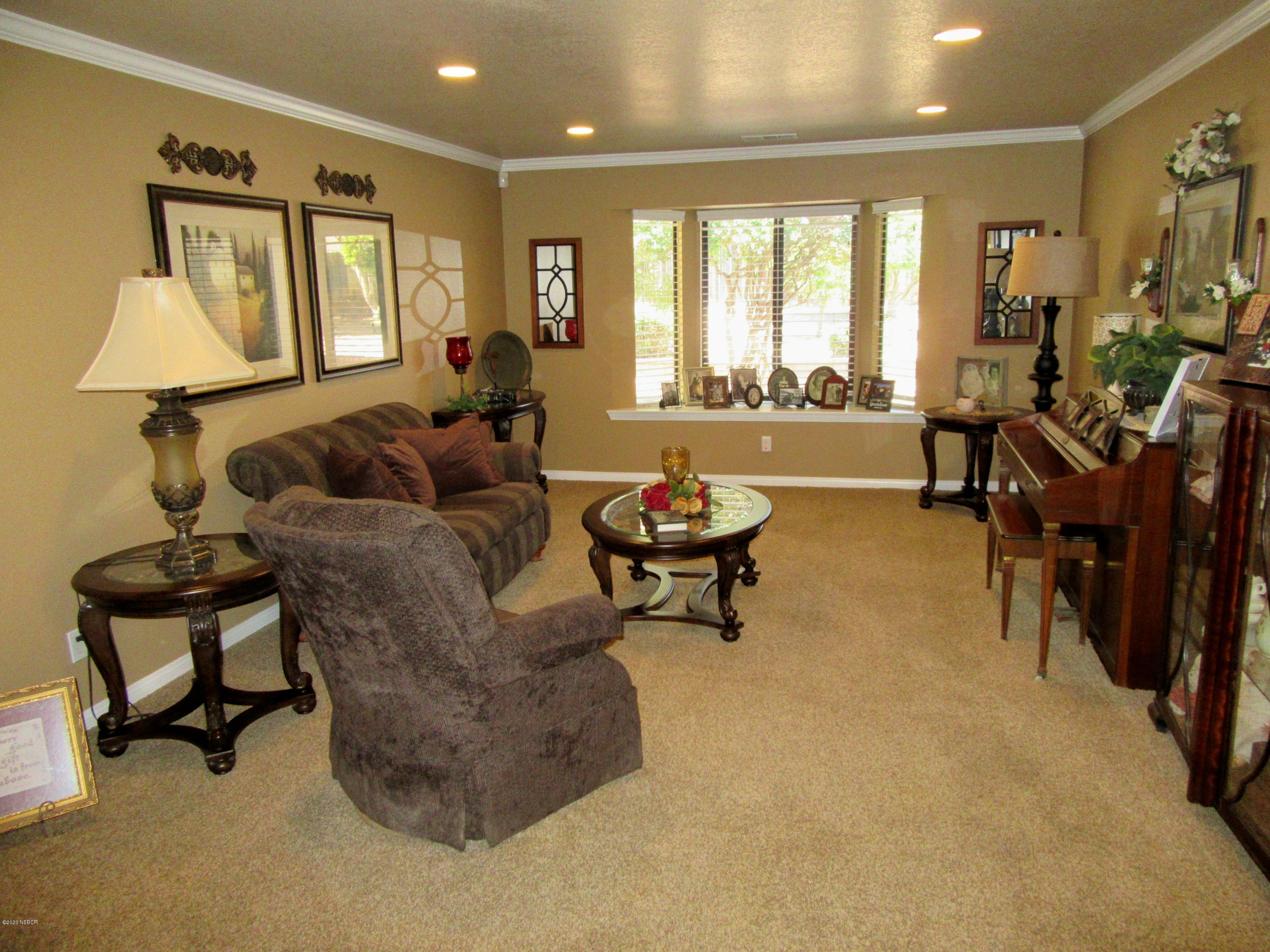 875 Cynthia Drive Lompoc, CA 93436 - Photo 24 of 69 IMG_2318