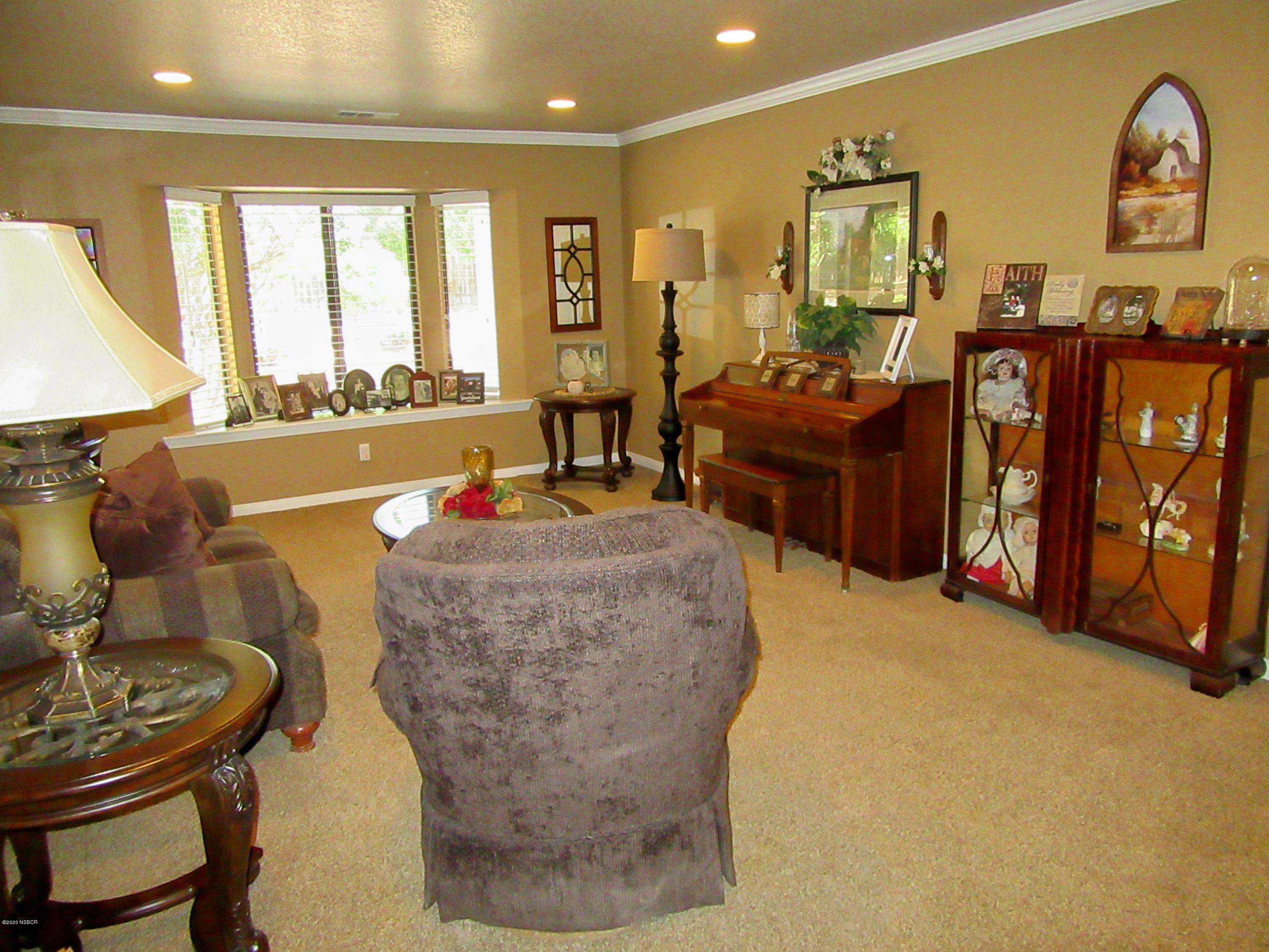 875 Cynthia Drive Lompoc, CA 93436 - Photo 26 of 69 IMG_2310