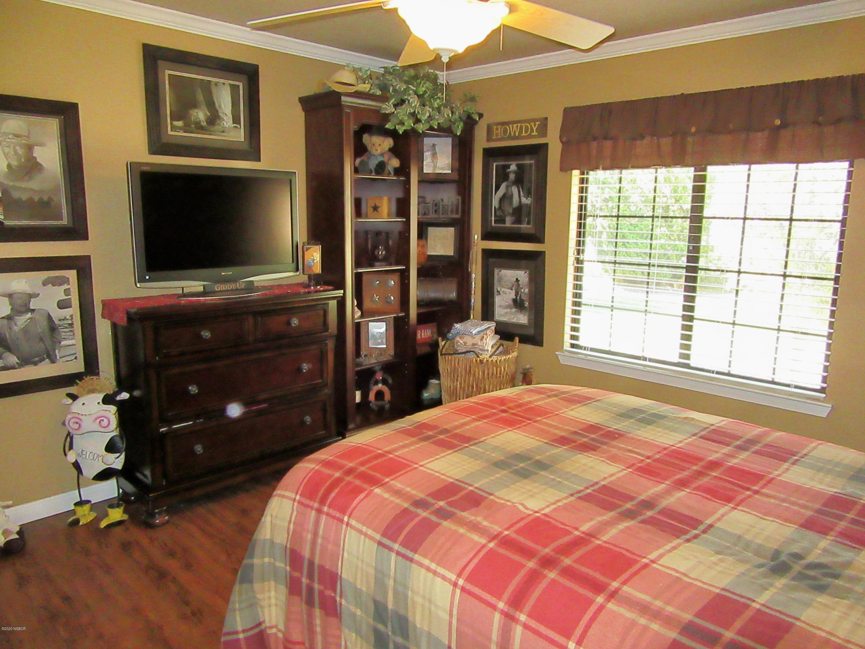 875 Cynthia Drive Lompoc, CA 93436 - Photo 36 of 69 IMG_2322