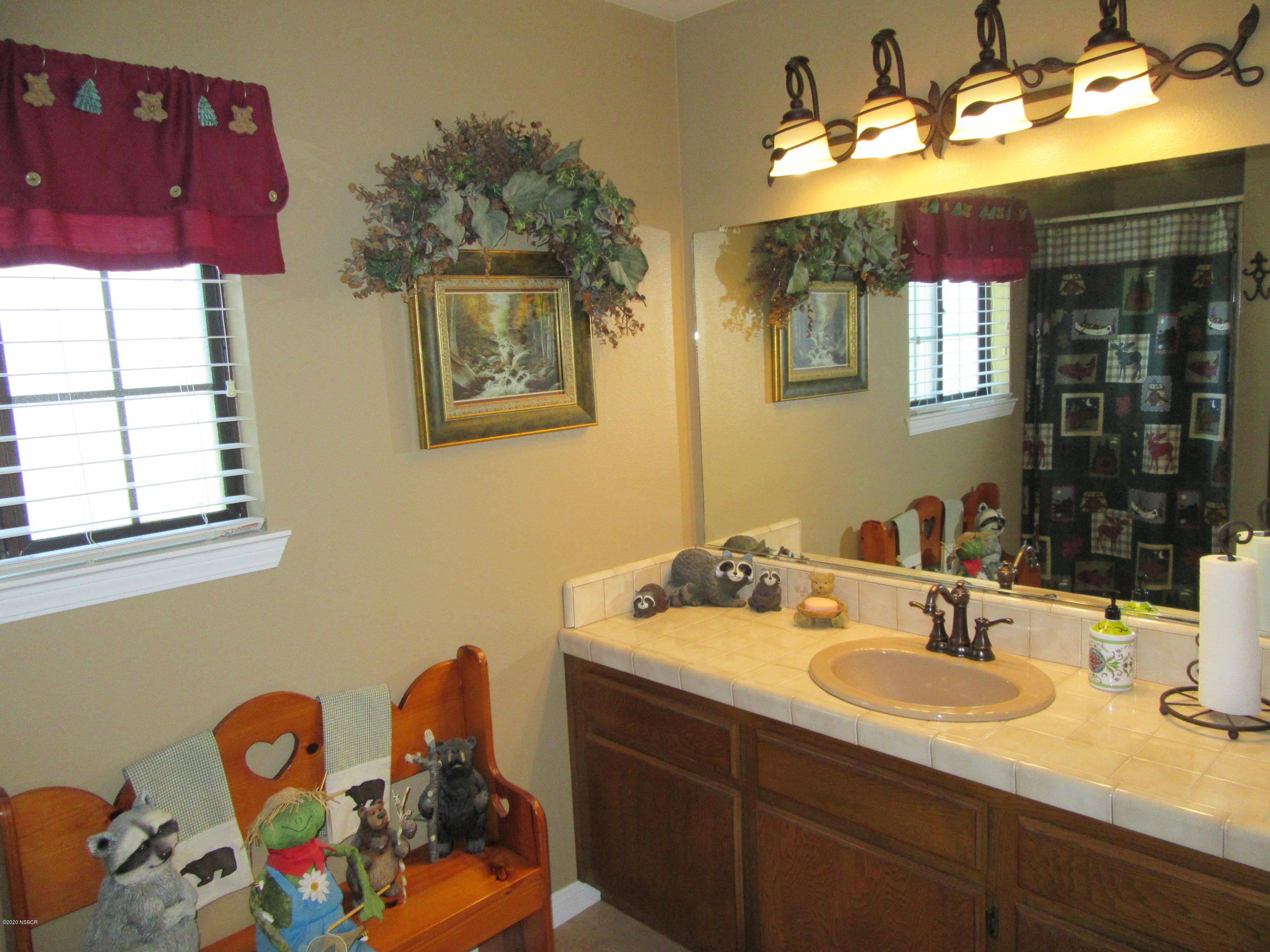 875 Cynthia Drive Lompoc, CA 93436 - Photo 43 of 69 IMG_2301