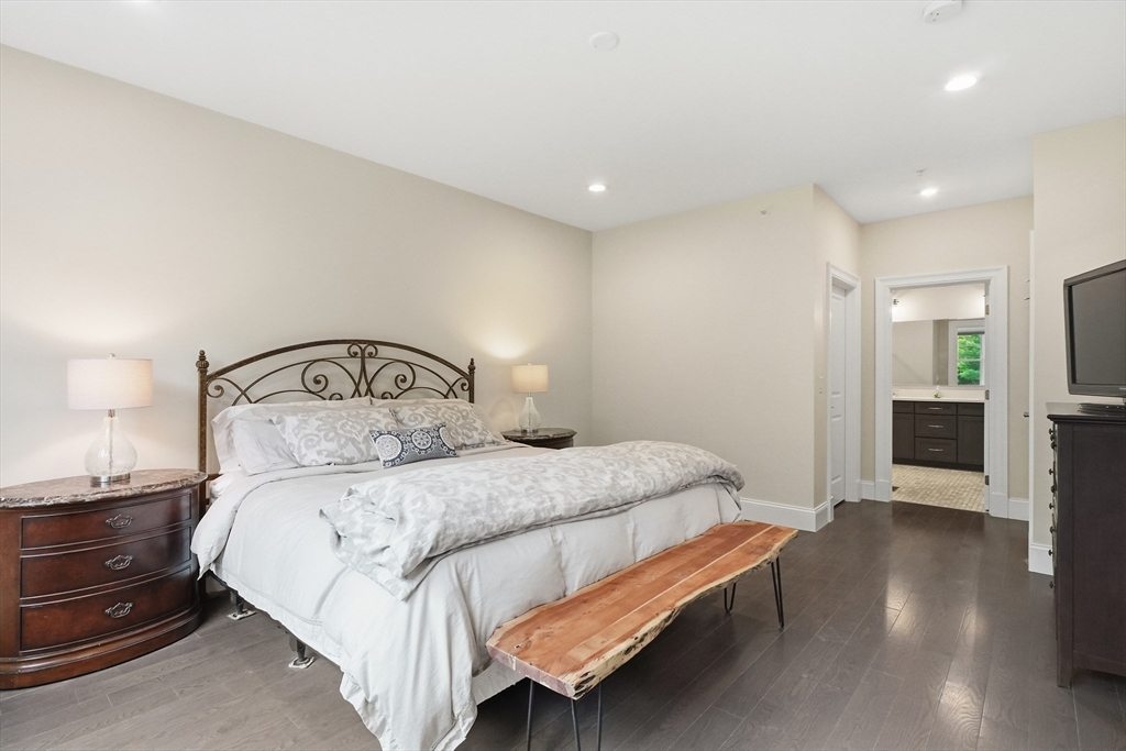 11 Baiting Brook Road, Unit 11 Framingham, MA 01701 - Photo 16 of 42
