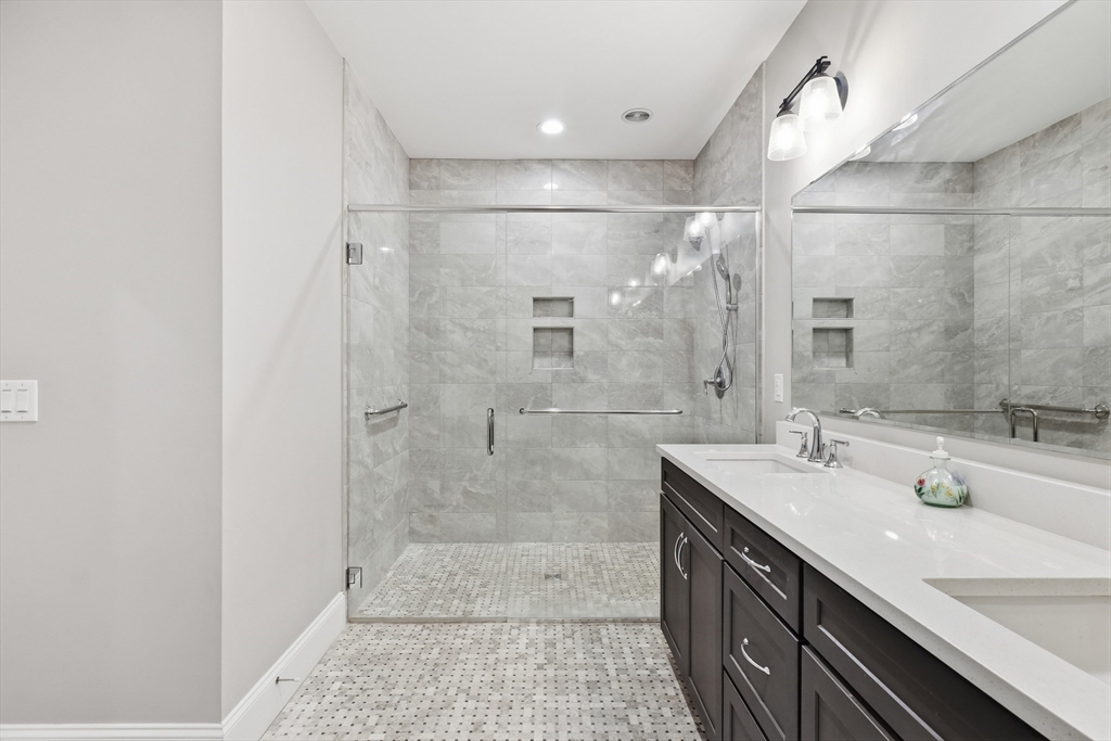 11 Baiting Brook Road, Unit 11 Framingham, MA 01701 - Photo 17 of 42