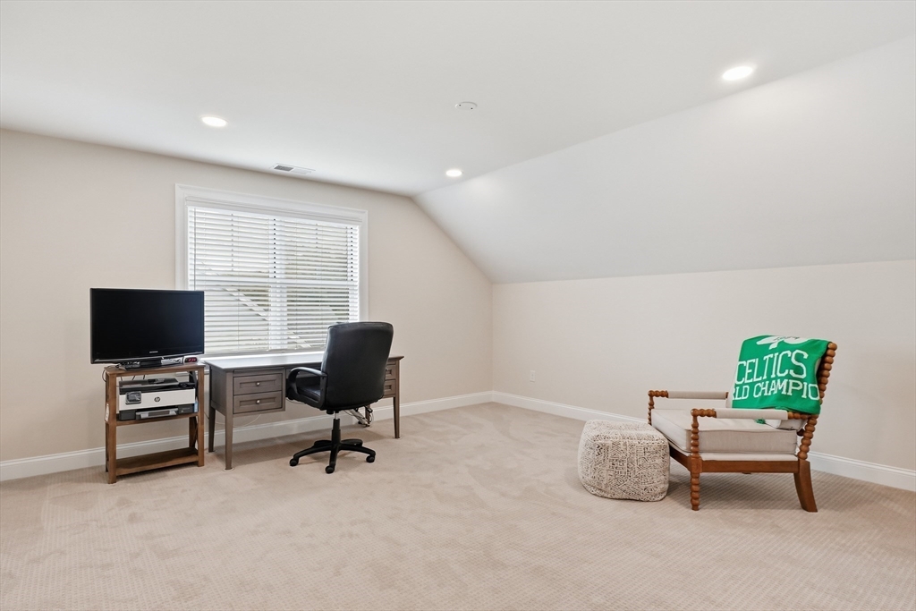 11 Baiting Brook Road, Unit 11 Framingham, MA 01701 - Photo 25 of 42