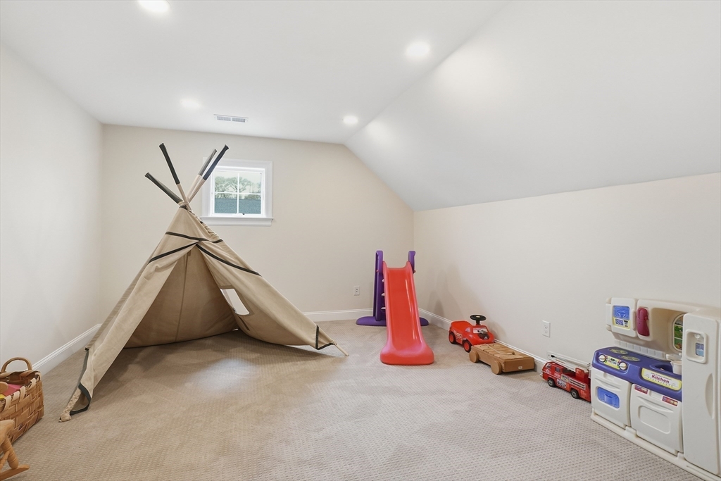 11 Baiting Brook Road, Unit 11 Framingham, MA 01701 - Photo 26 of 42
