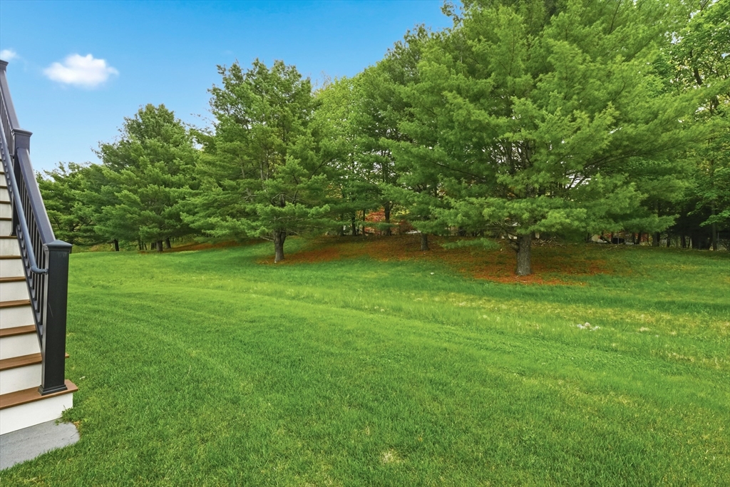 11 Baiting Brook Road, Unit 11 Framingham, MA 01701 - Photo 32 of 42