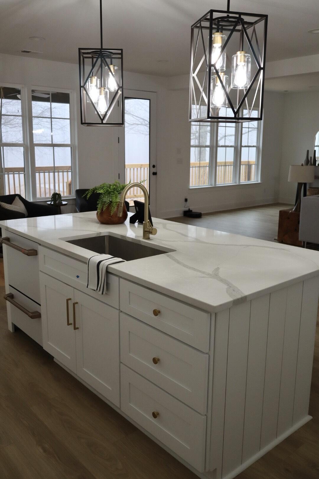 28 Autumn Way Dunlap, TN 37327 - Photo 37 of 102 IMG_0036 - Kitchen Island #2