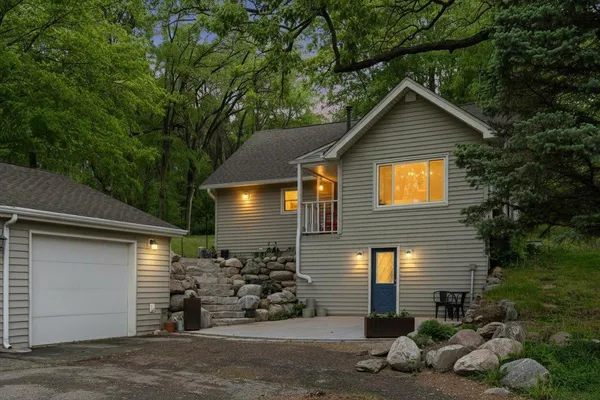 $560,000 | 425 County Road 19, Minnetrista, MN 55364