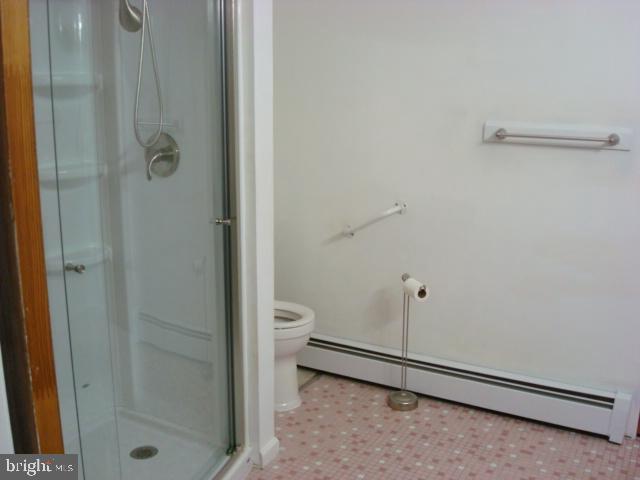 238 Cross Keys Road, Unit AB Berlin, NJ 08009 - Photo 29 of 45 large bath with shower
