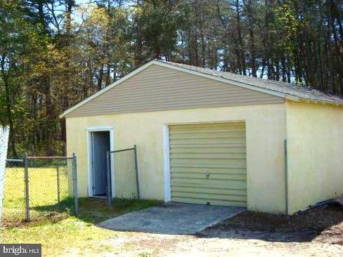 238 Cross Keys Road, Unit AB Berlin, NJ 08009 - Photo 5 of 45 4 Car detached garage w/electric