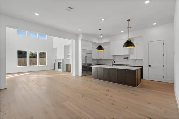 $1,249,999 | 8553 Western Drive, Houston, TX 77055