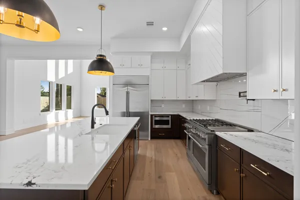 $1,249,999 | 8553 Western Drive, Houston, TX 77055