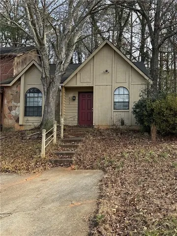 $165,000 | 871 Brandy Oaks Lane, Stone Mountain, GA 30088