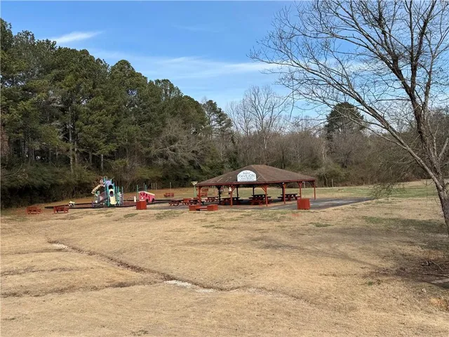 $165,000 | 871 Brandy Oaks Lane, Stone Mountain, GA 30088