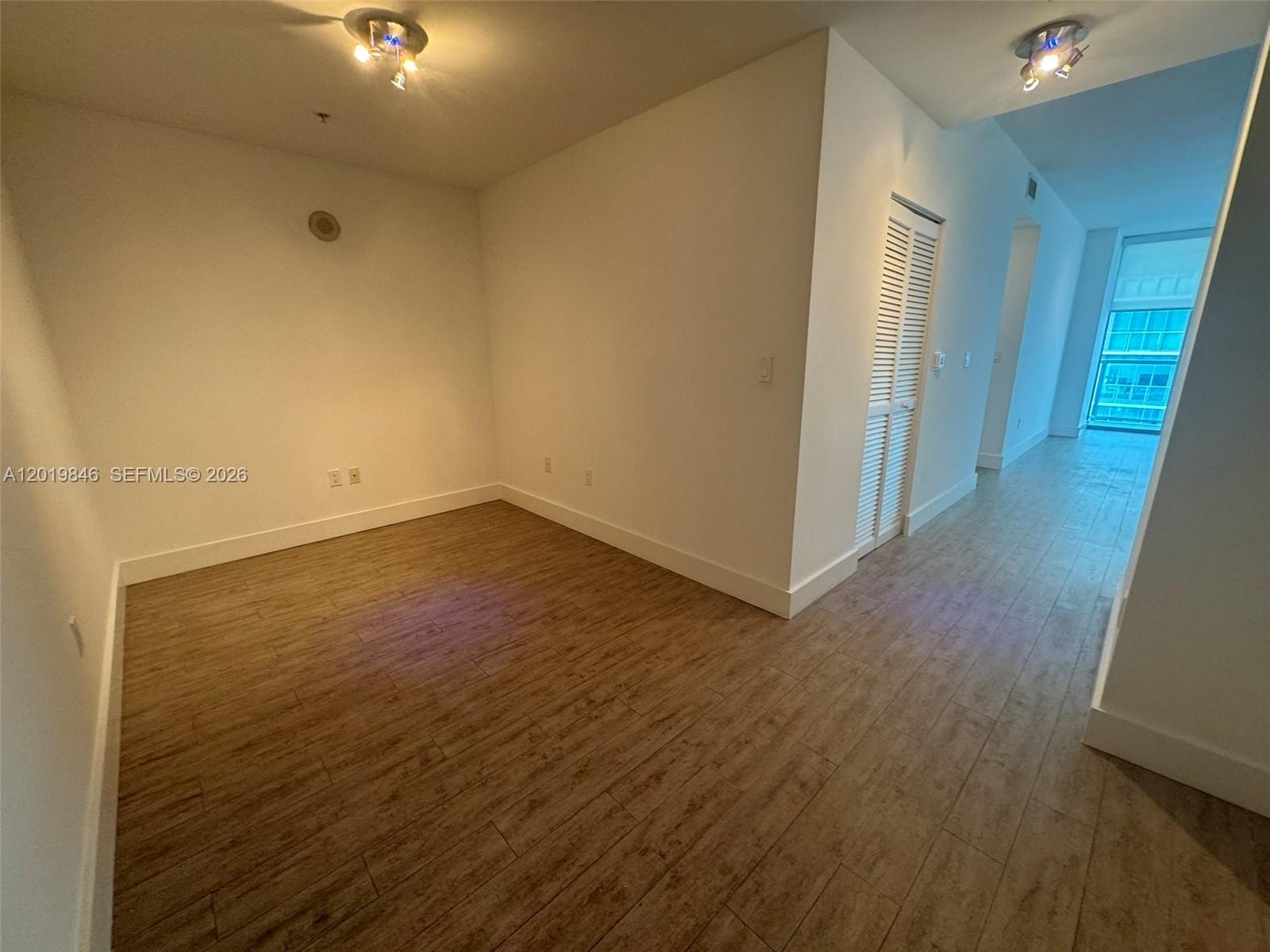 79 Southwest 12th Street, Unit 3509S Miami, FL 33130 - Photo 3 of 28