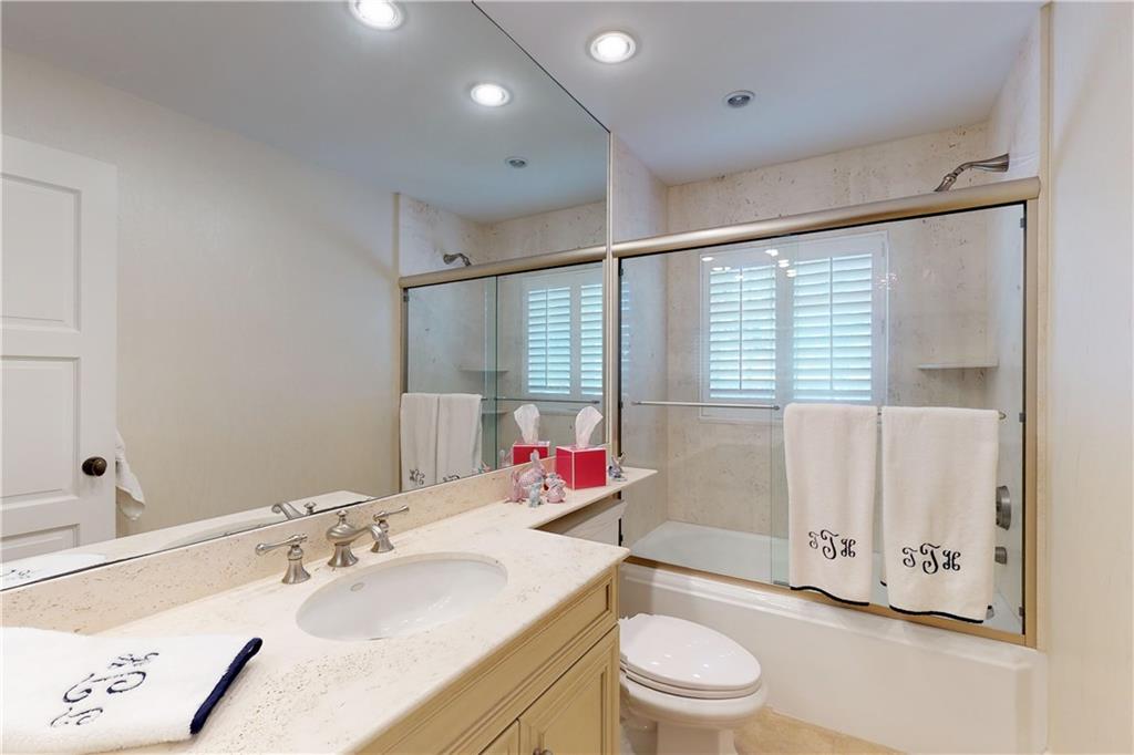 925 Tides Road Vero Beach, FL 32963 - Photo 18 of 35 Gallery Image 18