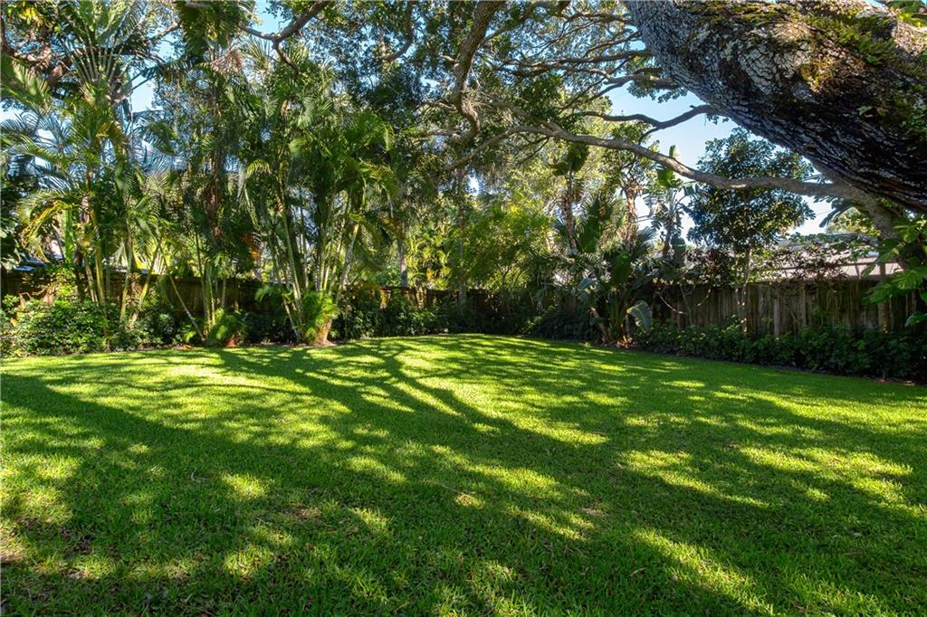 925 Tides Road Vero Beach, FL 32963 - Photo 32 of 35 Gallery Image 32