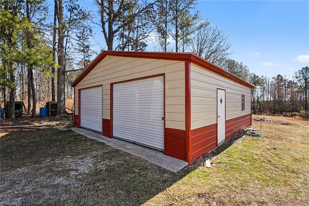 535 Strider Road Troy, NC 27371 - Photo 27 of 38