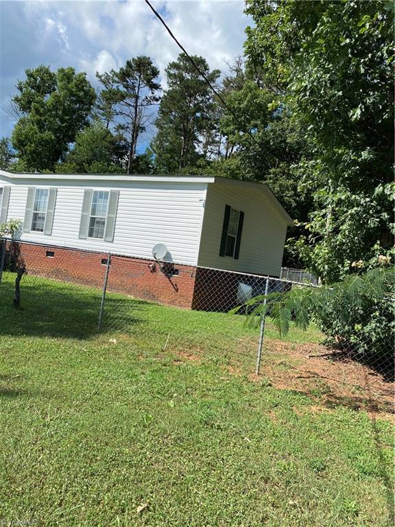 351 Steed Road Seagrove, NC 27341 - Photo 4 of 24