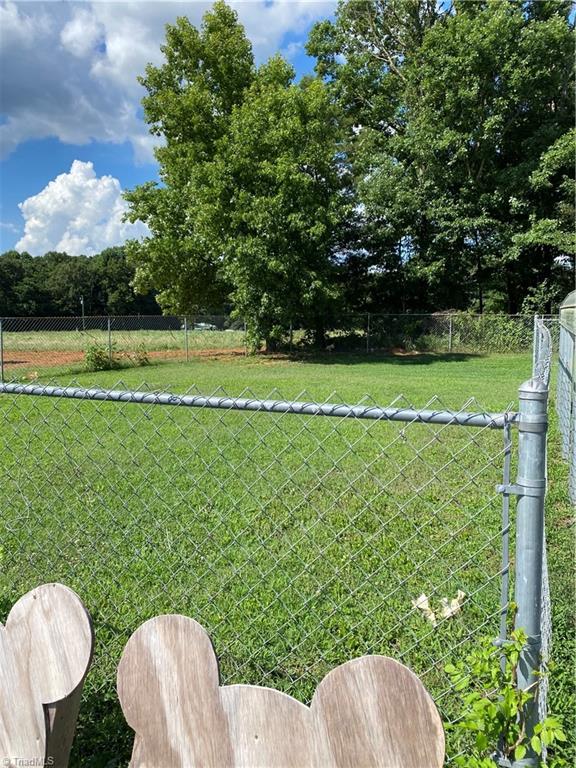 351 Steed Road Seagrove, NC 27341 - Photo 5 of 24