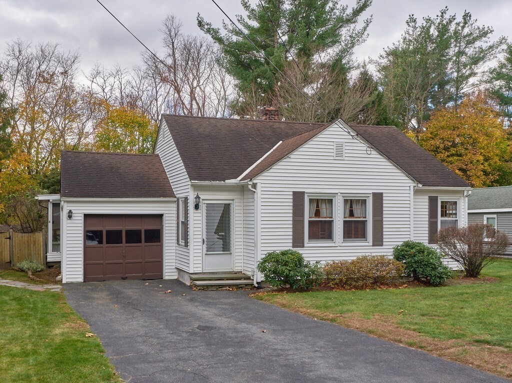 71 Old Common Road Lancaster, MA 01523 - Photo 2 of 39 a view of a house with a yard