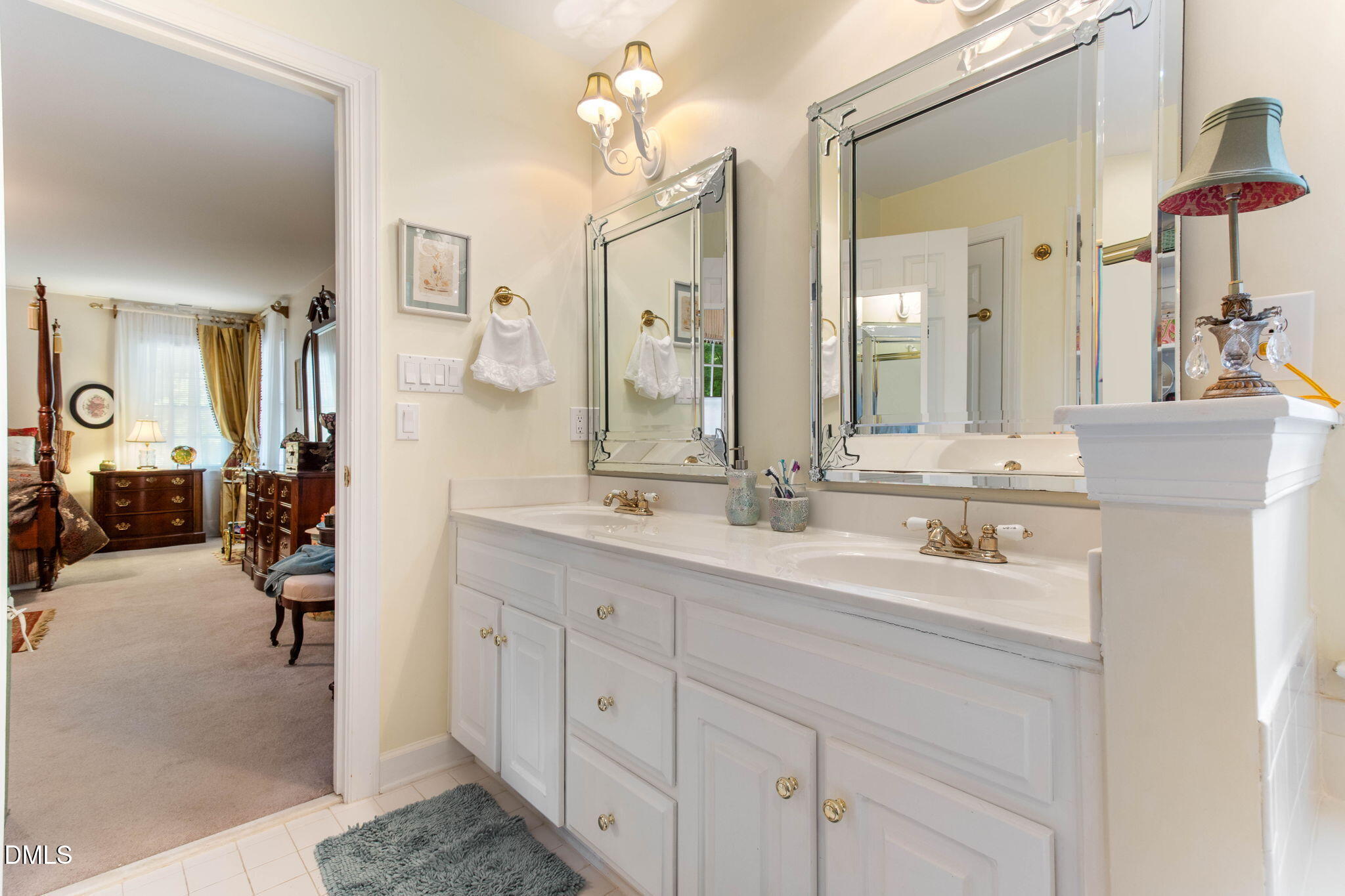 909 Oak Creek Road Raleigh, NC 27615 - Photo 35 of 61 47-web-or-mls-IMG_4592