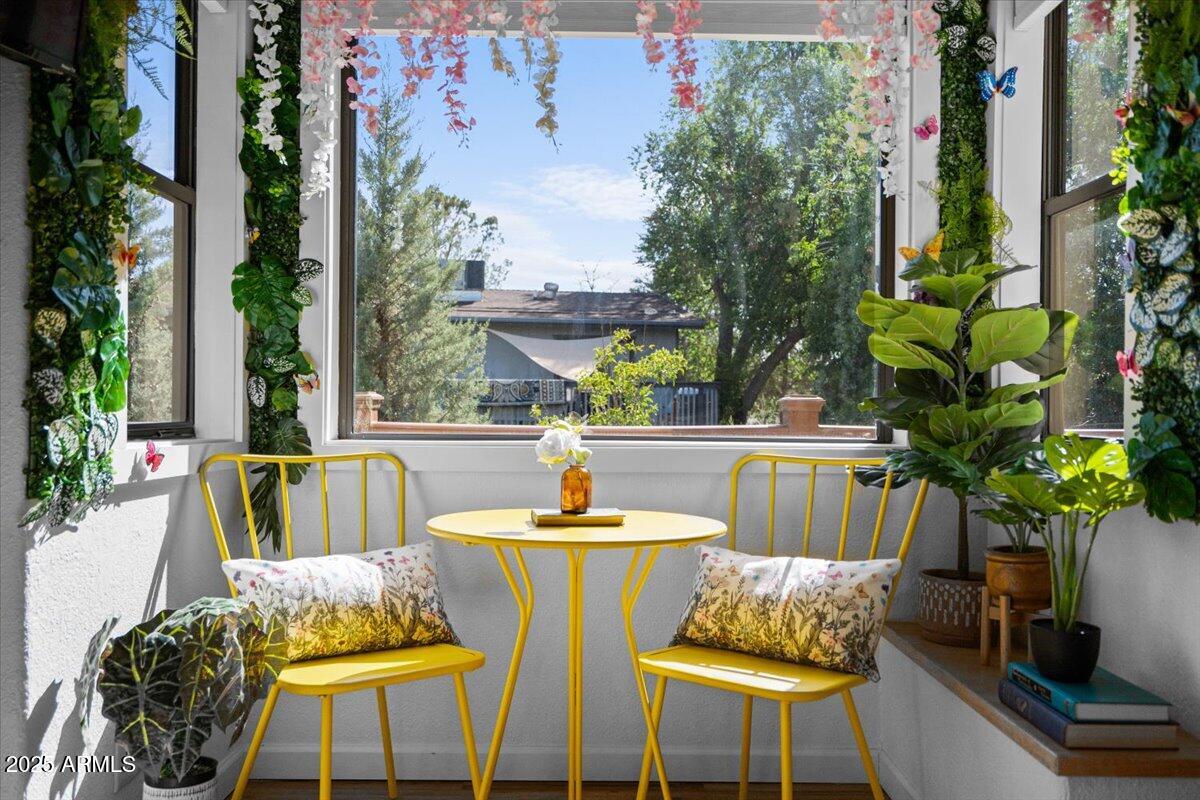 2305 Road Runner Road Sedona, AZ 86336 - Photo 25 of 60 Guest Bedroom 2