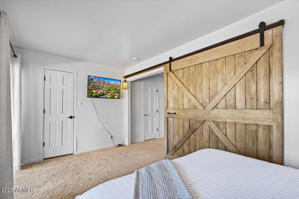 2305 Road Runner Road Sedona, AZ 86336 - Photo 29 of 60 Guest Bedroom 3
