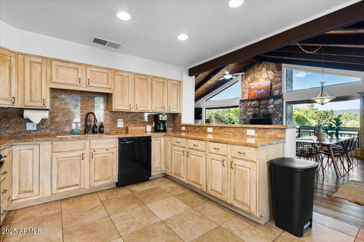 2305 Road Runner Road Sedona, AZ 86336 - Photo 3 of 60 Kitchen
