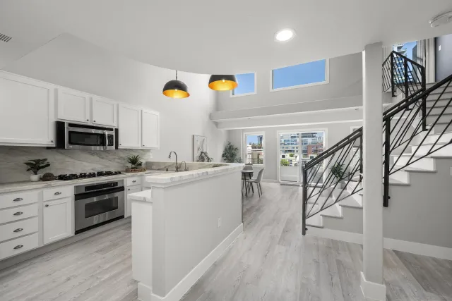 a view of entryway and workspace