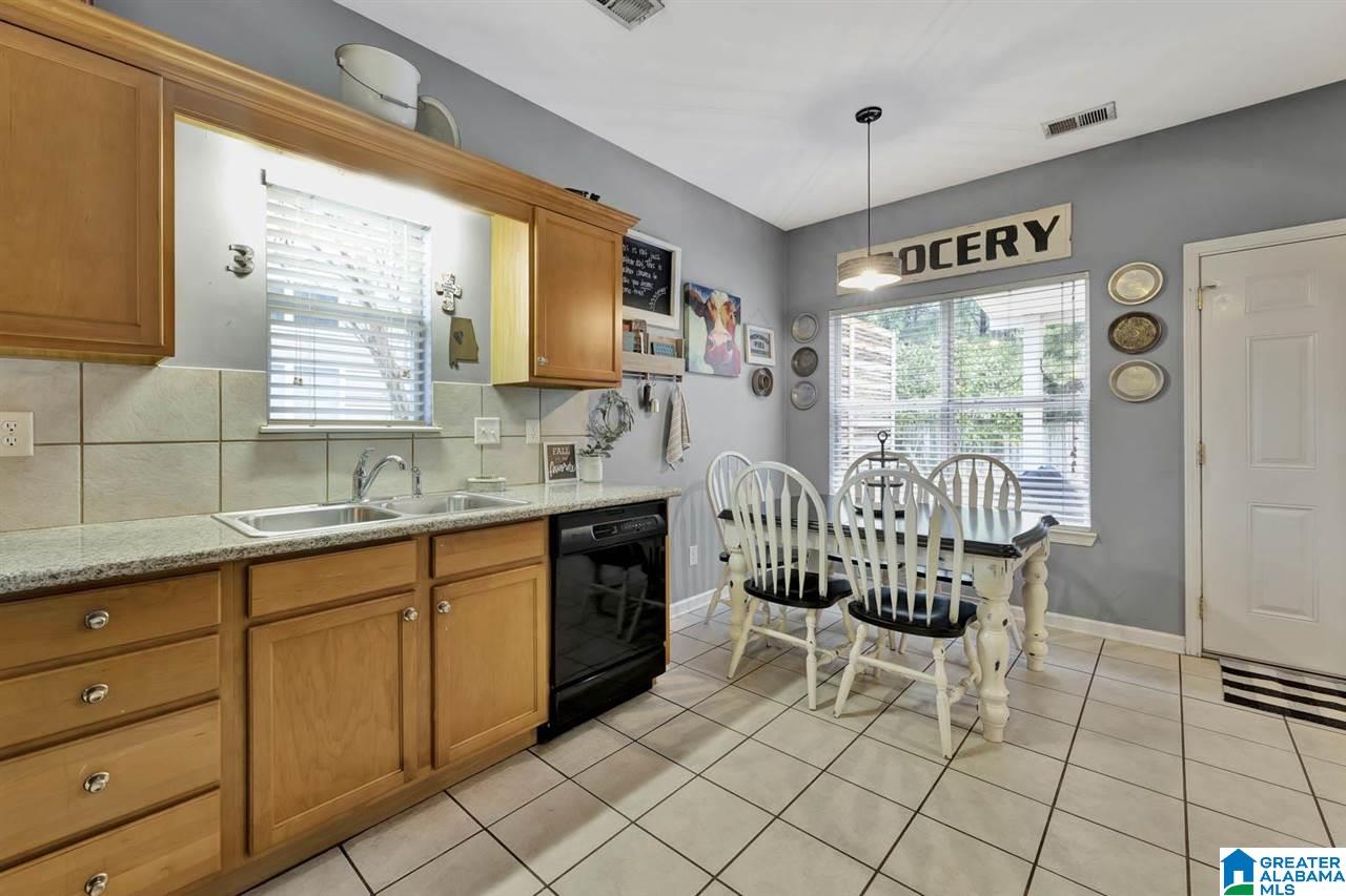 162 Gardenside Drive Alabaster, AL 35007 - Photo 6 of 21