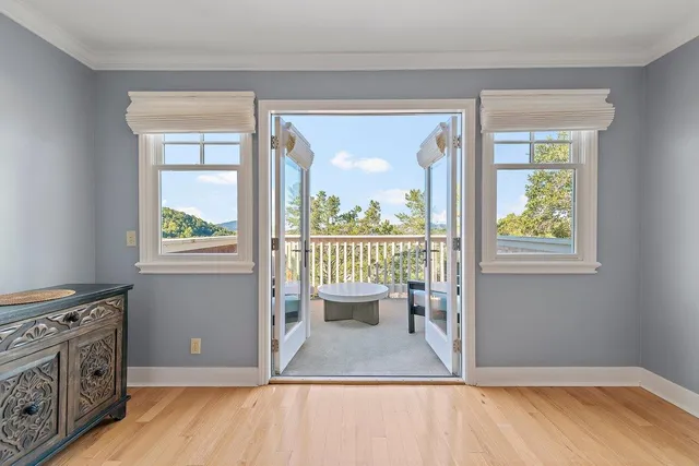 $2,849,000 | 562 Hillcrest Way, Redwood City, CA 94062