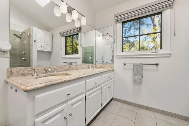 $2,849,000 | 562 Hillcrest Way, Redwood City, CA 94062