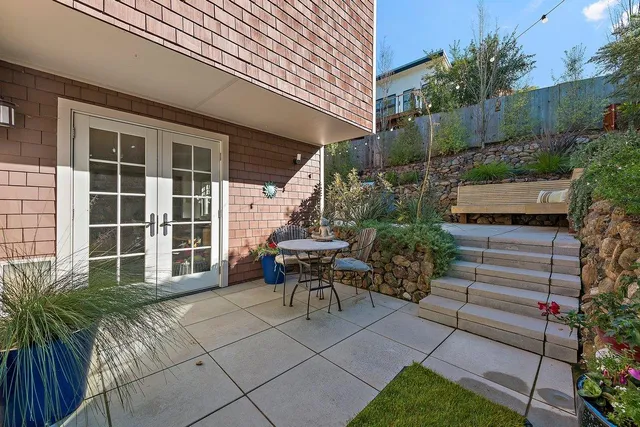 $2,849,000 | 562 Hillcrest Way, Redwood City, CA 94062