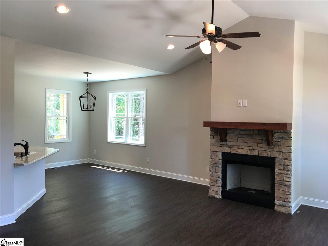 109 Country Farm Road Pickens, SC 29671 - Photo 6 of 35