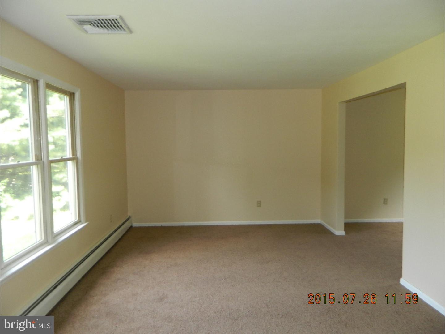 173 Greene Road Warminster, PA 18974 - Photo 3 of 15