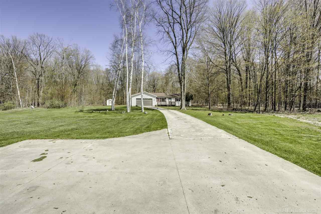 3629 Fargo Road Croswell, MI 48422 - Photo 34 of 34 Call This One: HOME!