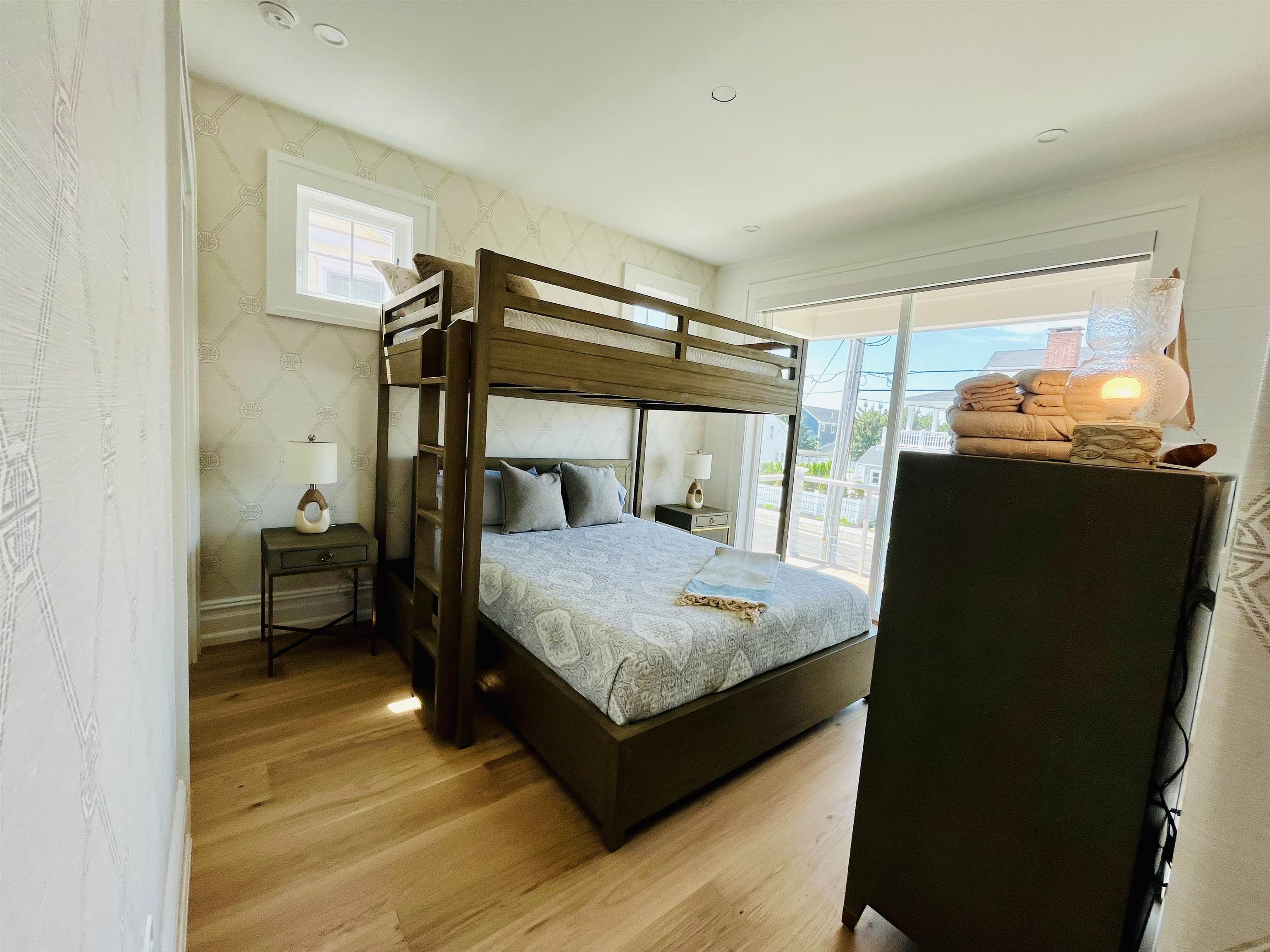 8814 2nd Stone Harbor, NJ 08247 - Photo 19 of 33