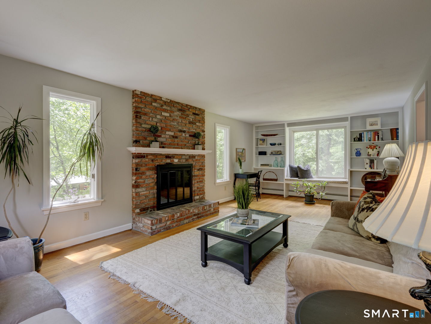 39 Woodhaven Road Glastonbury, CT 06033 - Photo 3 of 40
