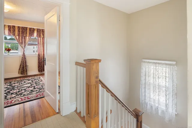 $275,000 | 17 Radcliffe Avenue, Waterbury, CT 06705