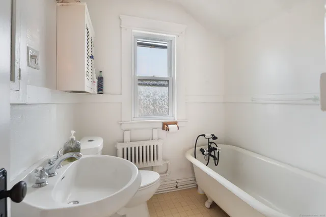 $275,000 | 17 Radcliffe Avenue, Waterbury, CT 06705