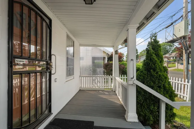 $275,000 | 17 Radcliffe Avenue, Waterbury, CT 06705