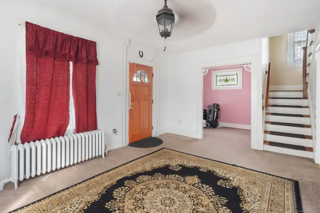 $275,000 | 17 Radcliffe Avenue, Waterbury, CT 06705