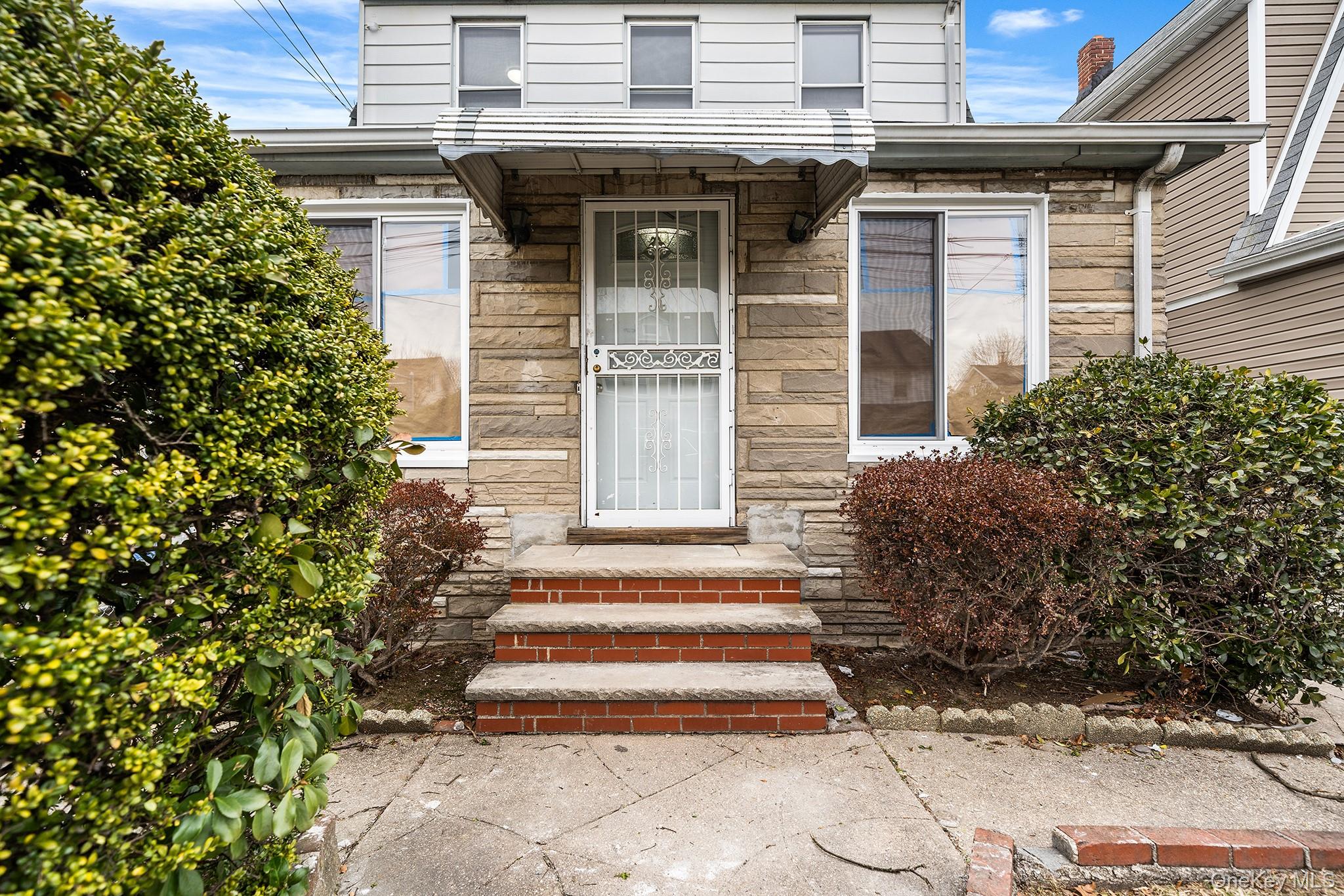 191-25 115th Road Queens, NY 11412 - Photo 3 of 21