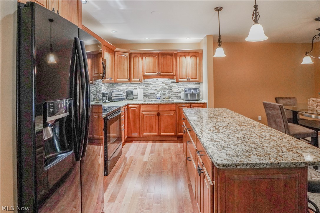1653 Greenway Road Southeast, Unit 202 North Canton, OH 44709 - Photo 12 of 32