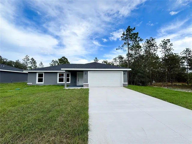 $229,900 | 2545 Breezy Point Drive, Dunnellon, FL 34431